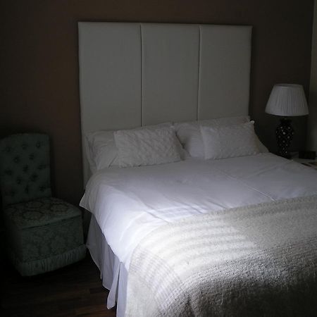 Benton House Bed & Breakfast Huntspill Екстериор снимка