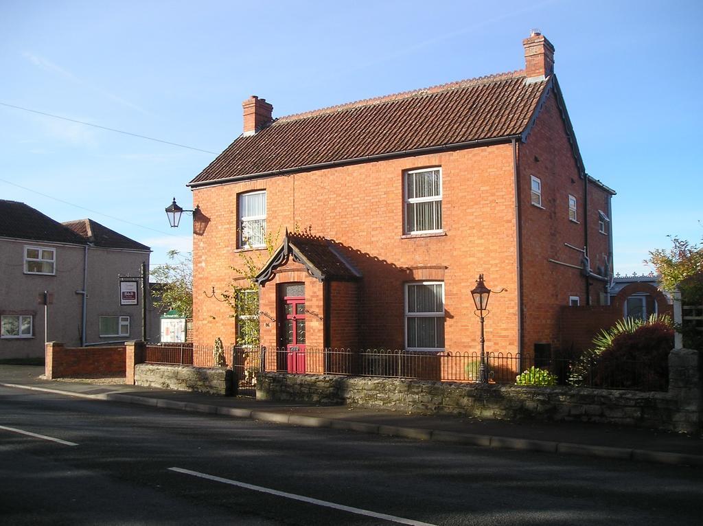 Benton House Bed & Breakfast Huntspill Екстериор снимка