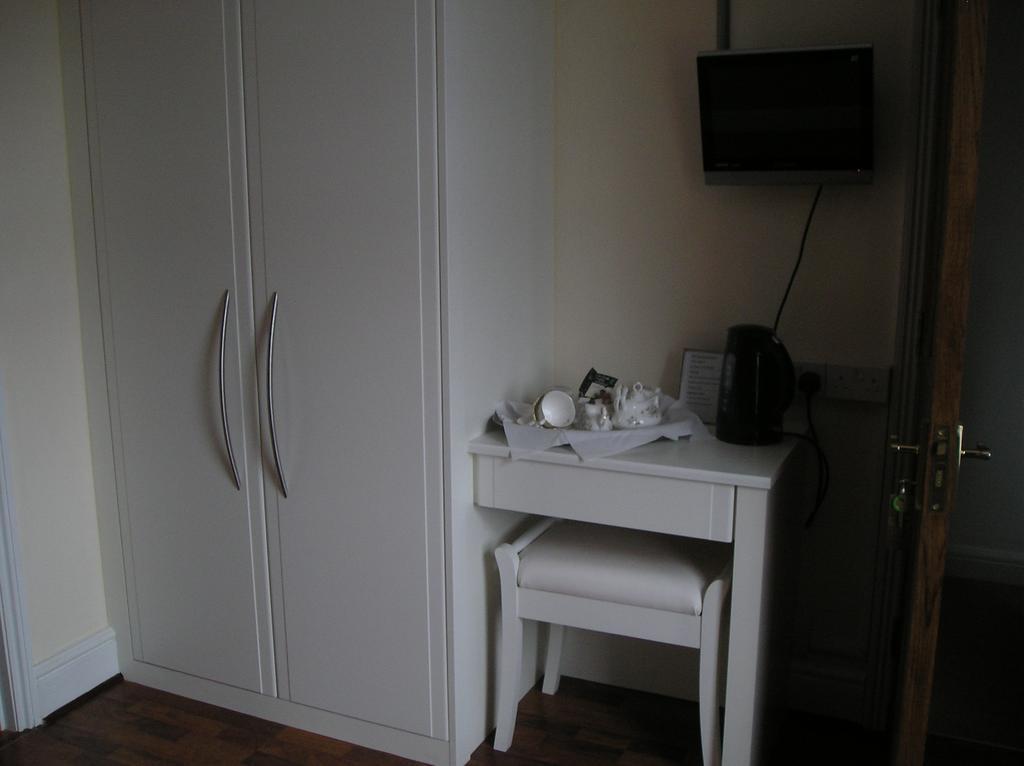 Benton House Bed & Breakfast Huntspill Екстериор снимка