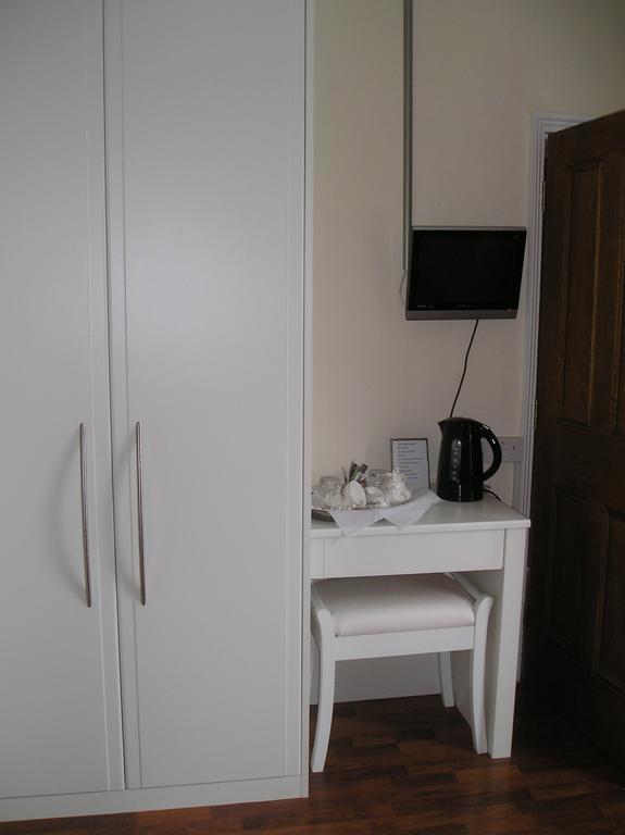 Benton House Bed & Breakfast Huntspill Екстериор снимка