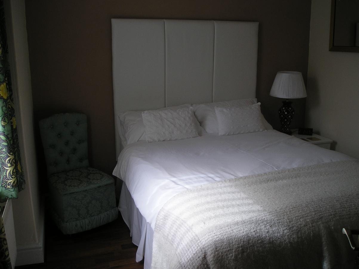 Benton House Bed & Breakfast Huntspill Екстериор снимка
