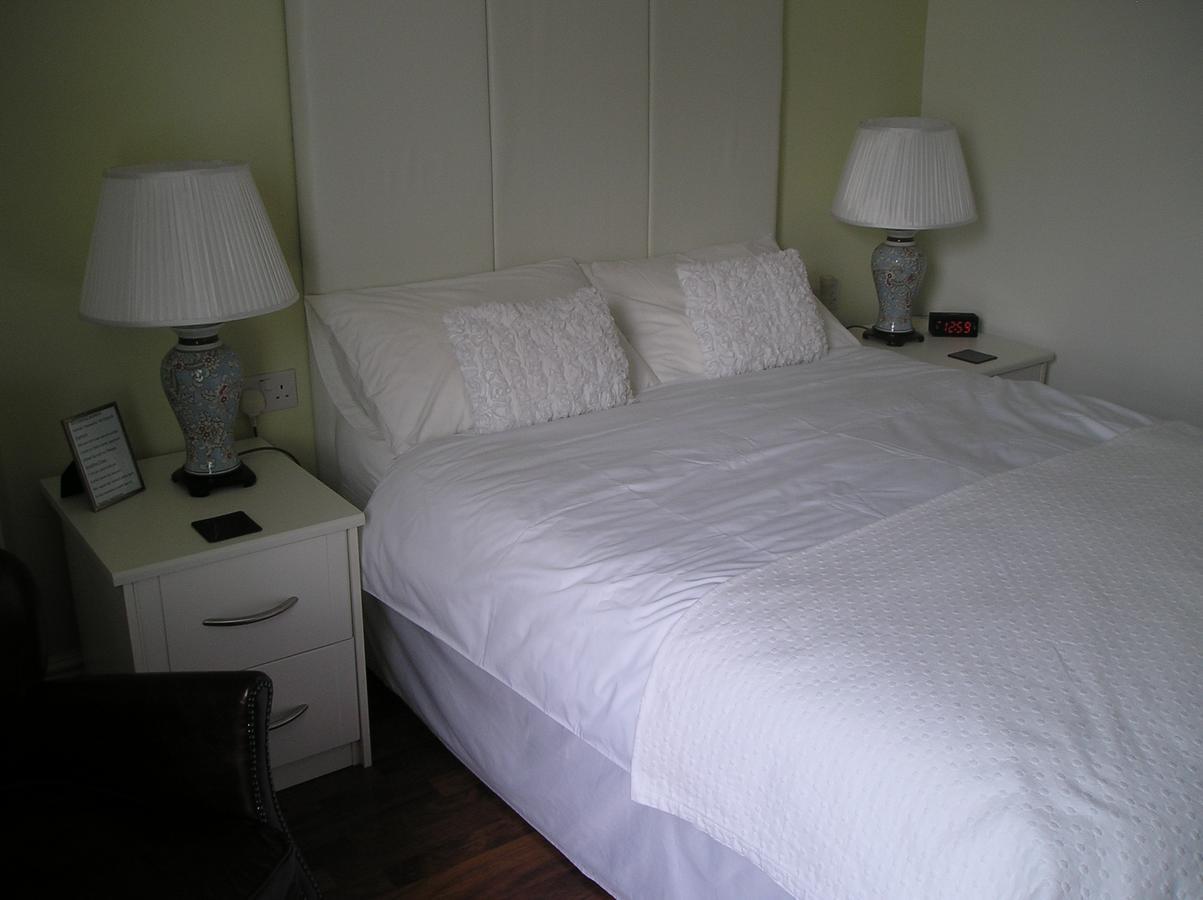 Benton House Bed & Breakfast Huntspill Екстериор снимка